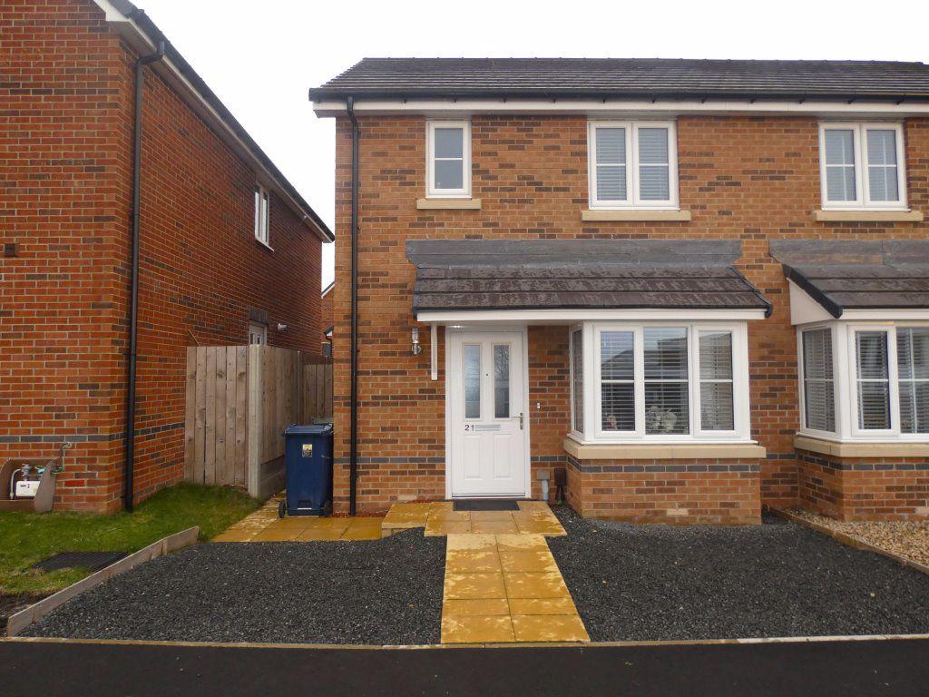 Glenridding Close, Low Fell, Gateshead 2 bed semidetached house £700