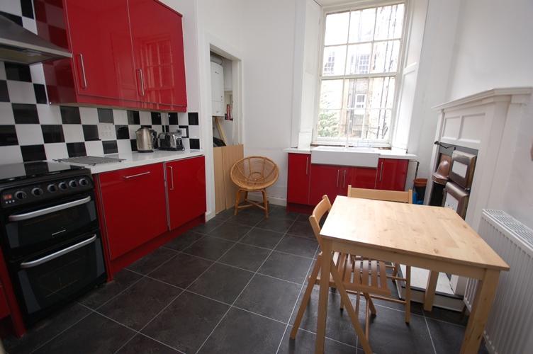 East Preston Street Edinburgh EH8 9QB United Kingdom 2 bed flat £