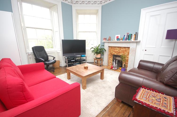 East Preston Street Edinburgh EH8 9QB United Kingdom 2 bed flat £