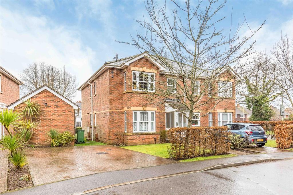 3 Elm Trees, Ashling Gardens, Denmead, PO7 6 PR  Sm