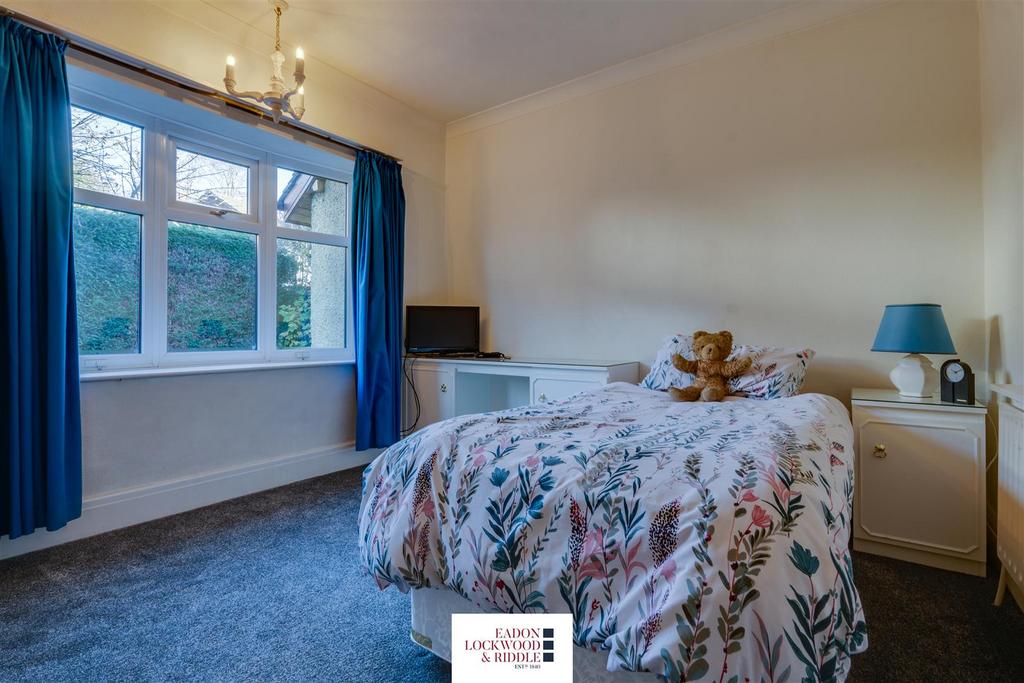 Bedroom 2-2.jpg
