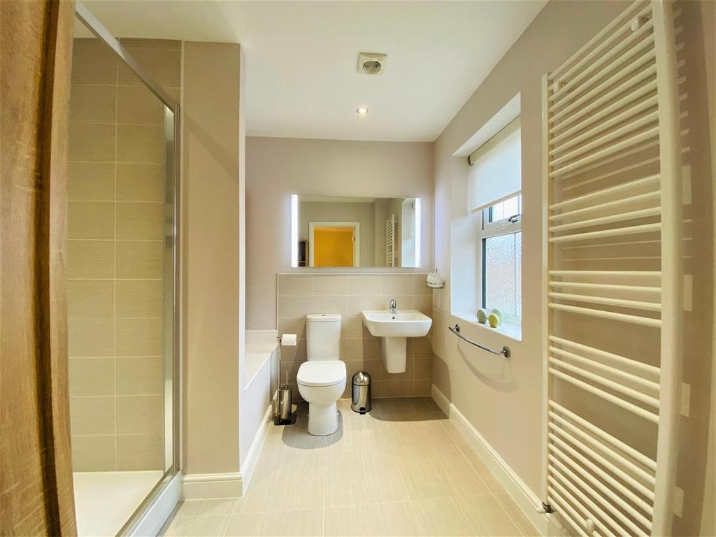 Banks Close, Goole 4 bed detached house £300,000