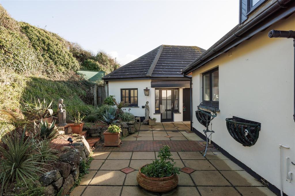 Rear courtyard