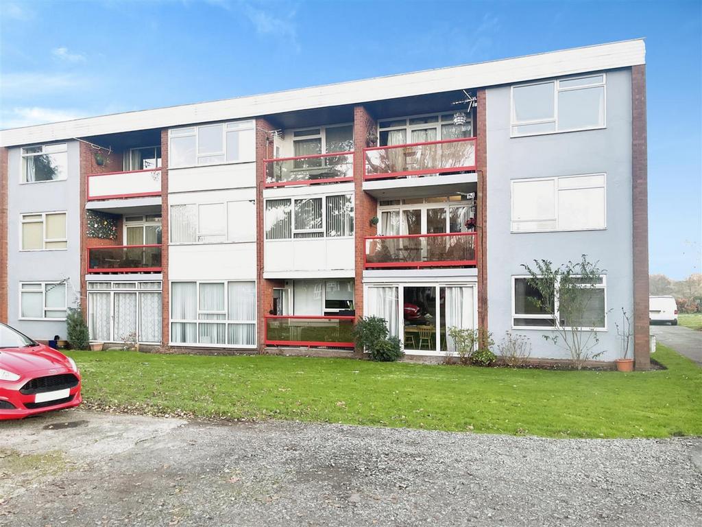 Springfield Road, Sutton Coldfield 2 bed apartment for sale £158,000