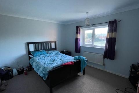 3 bedroom terraced house to rent, Devonshire Road, Scampton, LN1