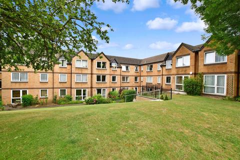 1 bedroom flat for sale - Kings Head Hill, London