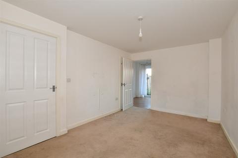3 Central Boulevard, Aylesham, Canterbury, CT3 3FF