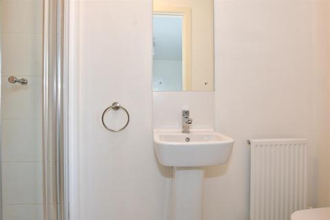 3 Central Boulevard, Aylesham, Canterbury, CT3 3FF