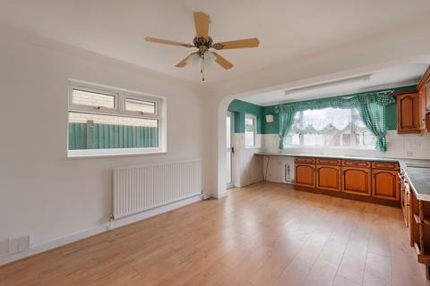 3 bedroom semi-detached house for sale - Station Road, Whitstable