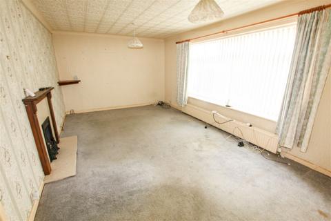 2 bedroom bungalow for sale - 107 Ffordd Penrhwylfa Prestatyn LL19 8BS