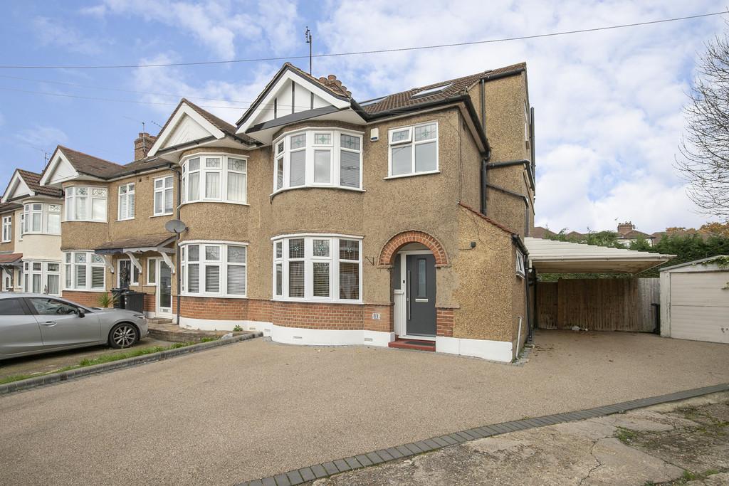 Heathway Woodford Green 4 Bed End Of Terrace House For Sale £750 000