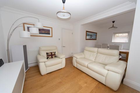 2 bedroom ground floor flat for sale - Trafalgar Court, Pen-y-Lan Road, Penylan