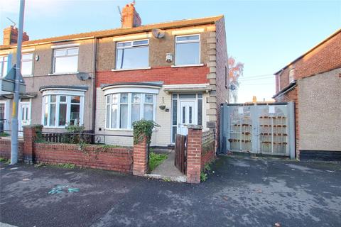 3 bedroom end of terrace house for sale - Lanehouse Road, Thornaby