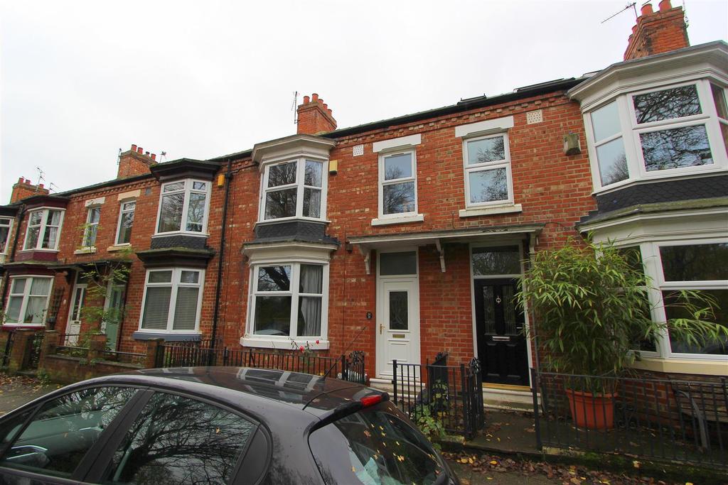 Harding Terrace, Darlington 3 bed terraced house £700 pcm (£162 pw)