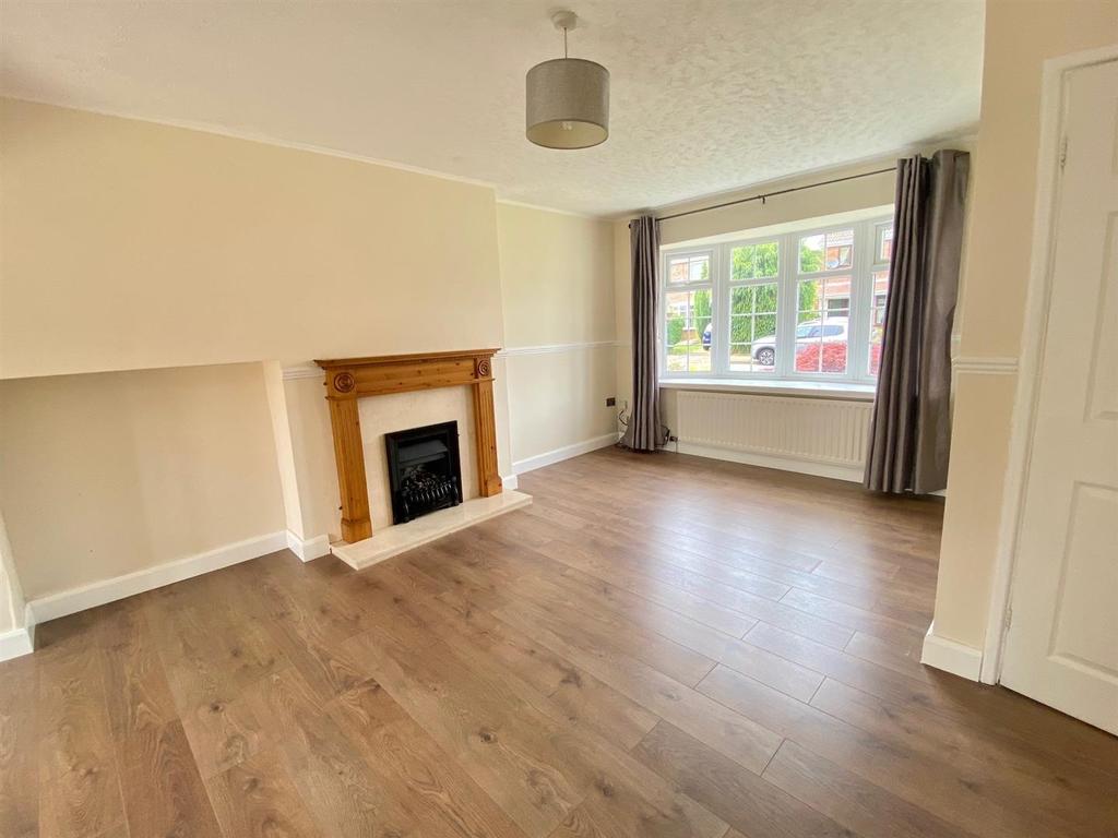 Atholl Crescent, Stockingford, Nuneaton 3 bed terraced house £850 pcm