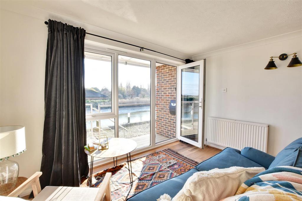 Rock Channel Quay, Rye 1 bed apartment - £278,000