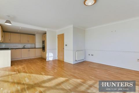 1 bedroom apartment for sale, Town Meadow, Brentford, TW8