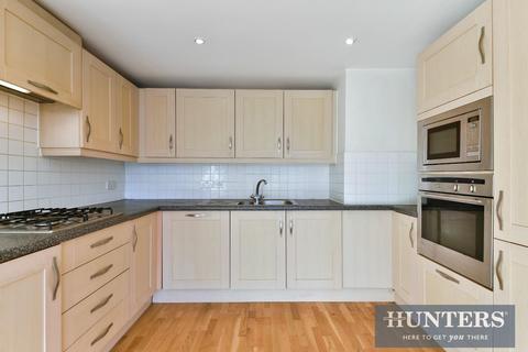 1 bedroom apartment for sale, Town Meadow, Brentford, TW8