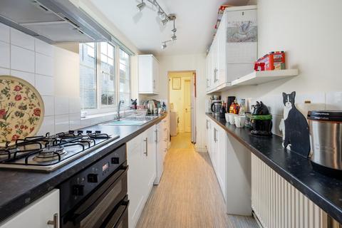 2 bedroom terraced house for sale - East Parade, York
