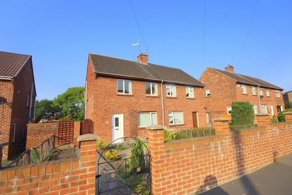 Eastern Avenue, Langley Park 2 bed semidetached house £595 pcm (£137 pw)