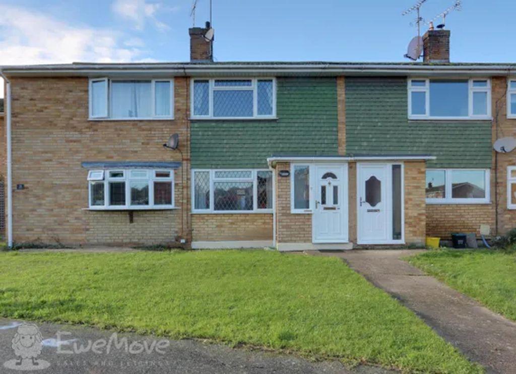 Peregrine Drive, Benfleet SS7 5EJ 2 bed terraced house £310,000