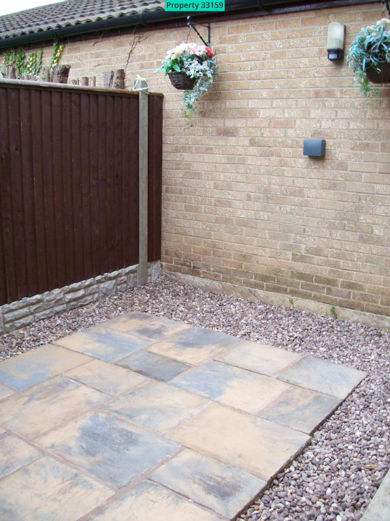 Additional side patio area