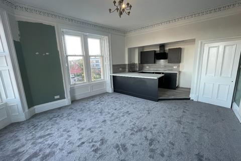 2 bedroom flat to rent, Vicar Street, Town Centre, Falkirk, FK1