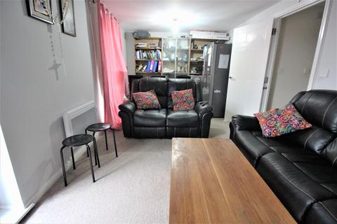 Flat 3, 3 Chantry Close, London, SE2 9NX