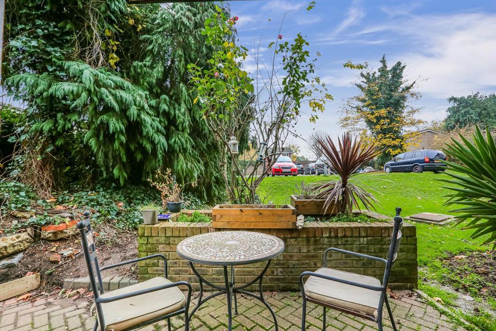 Taymount Rise, Forest Hill, SE23 2 bed flat £425,000