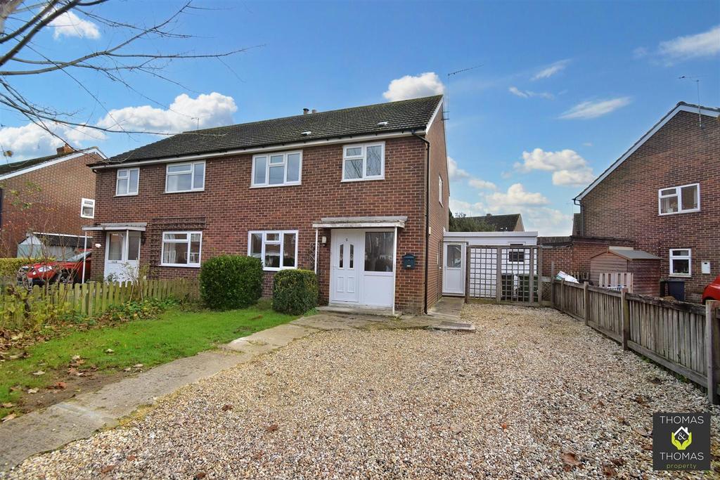 Phillimore Gardens, Frampton On Severn 3 bed semidetached house £315,000