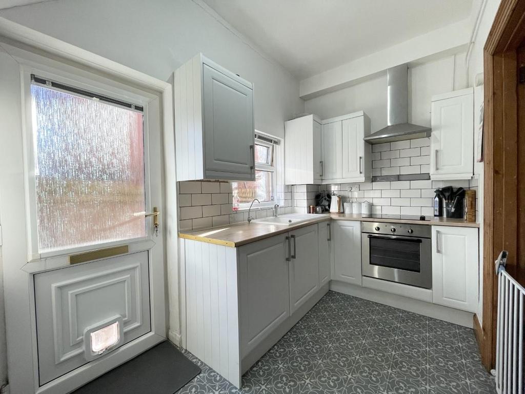 Denmark Road, Gloucester 1 bed flat £140,000