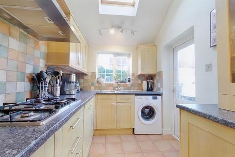 14 Clover Fields, Calverton, Nottingham, NG14 6PN