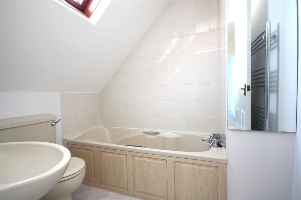 Bathroom.JPG