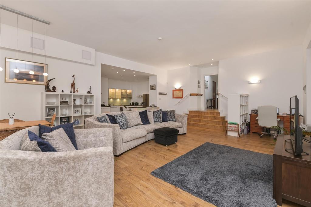 21 St Leonards Hill, Queensferry... 2 bed property £239,950