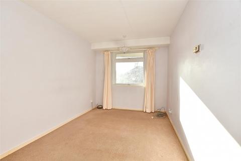 23 Tamar Square, Woodford Green, IG8 0EA