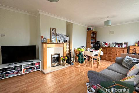 8 Kent Close, Attleborough, NR17 2HP