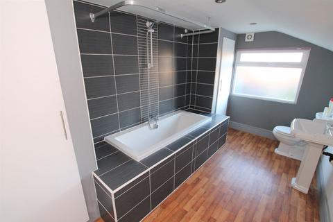 undefined, Eastgate, HU13