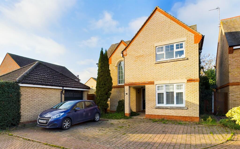 24 Leopold Walk, Cottenham 4 bed detached house £545,000