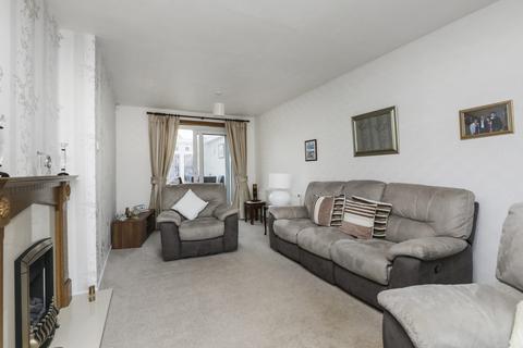 16 Barleyknowe Gardens, Gorebridge, EH23 4EX