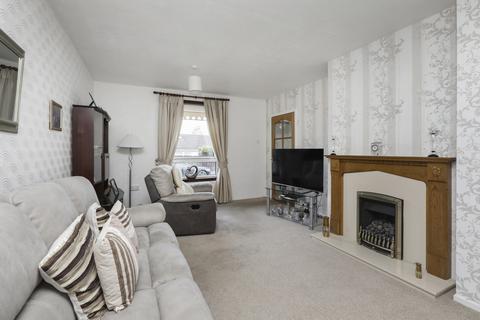 16 Barleyknowe Gardens, Gorebridge, EH23 4EX