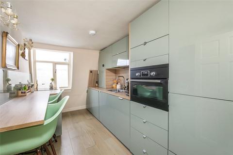 1 bedroom flat for sale, Gloucester Terrace, Bayswater, London