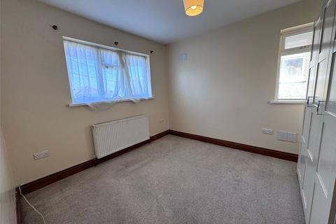 3 bedroom semi-detached house to rent, Cippenham Lane, Cippenham, Slough, SL1