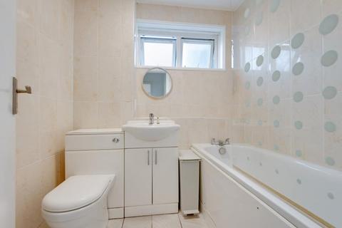 2 bedroom flat to rent, Stuart Tower, Maida Vale, W9