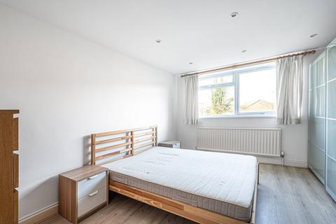 3 bedroom flat for sale - Holden Road, Woodside Park, London, N12