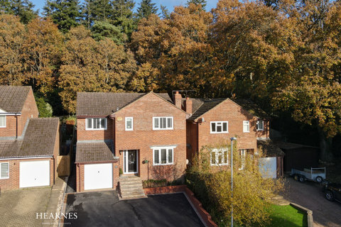 4 bedroom detached house for sale, Bridle Way, Colehill, Dorset, BH21 2UP