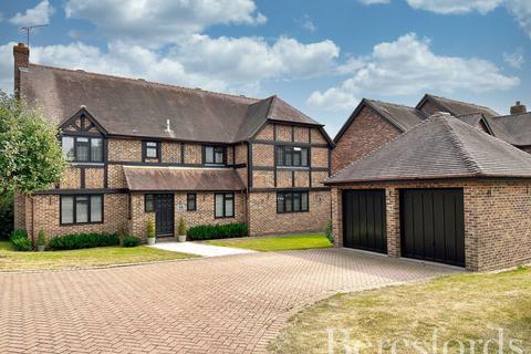 5 bedroom detached house for sale, Fordyce Close, Hornchurch, RM11