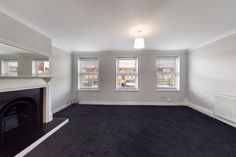 3 bedroom apartment for sale - Field End Road, Pinner, HA5