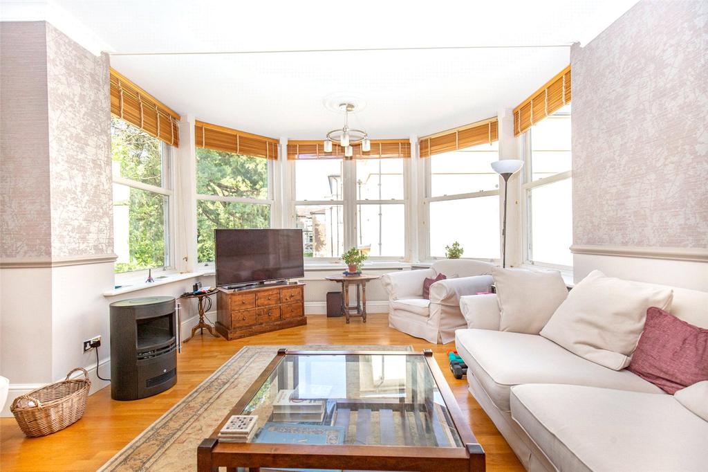 Stoke Park Road South, Bristol, BS9 2 bed apartment £1,700 pcm (£392 pw)