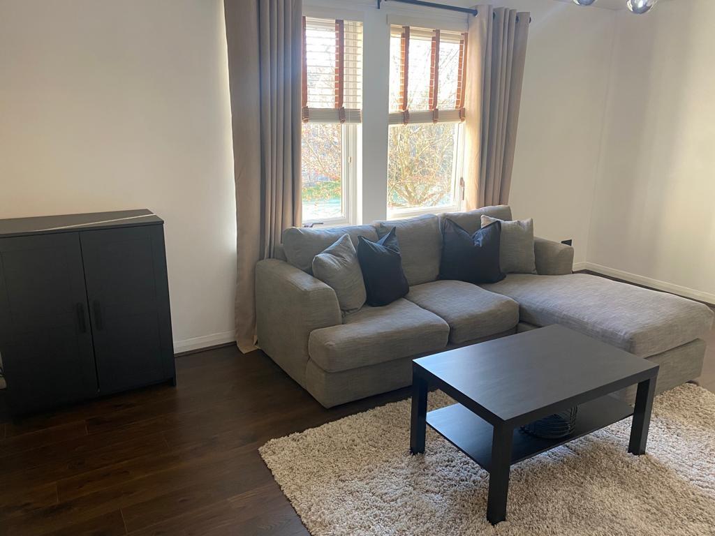 Bloomfield Court, City Centre, Aberdeen, AB10 1 bed flat £595 pcm (£