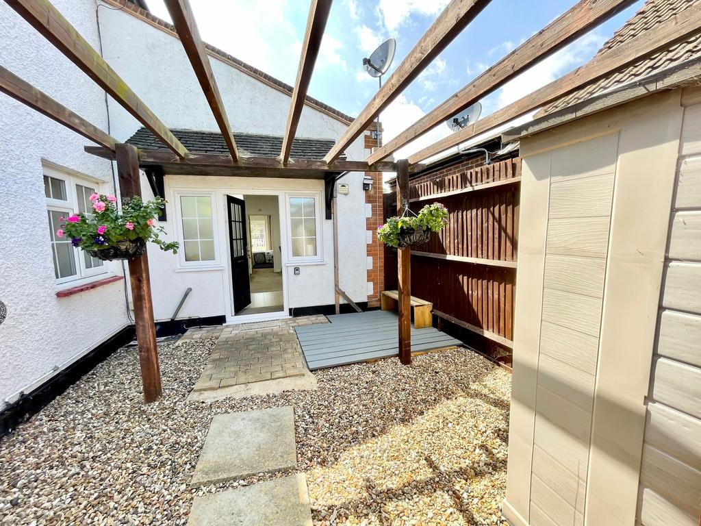 Barling Magna SS3 7 bed detached house £1,225,000